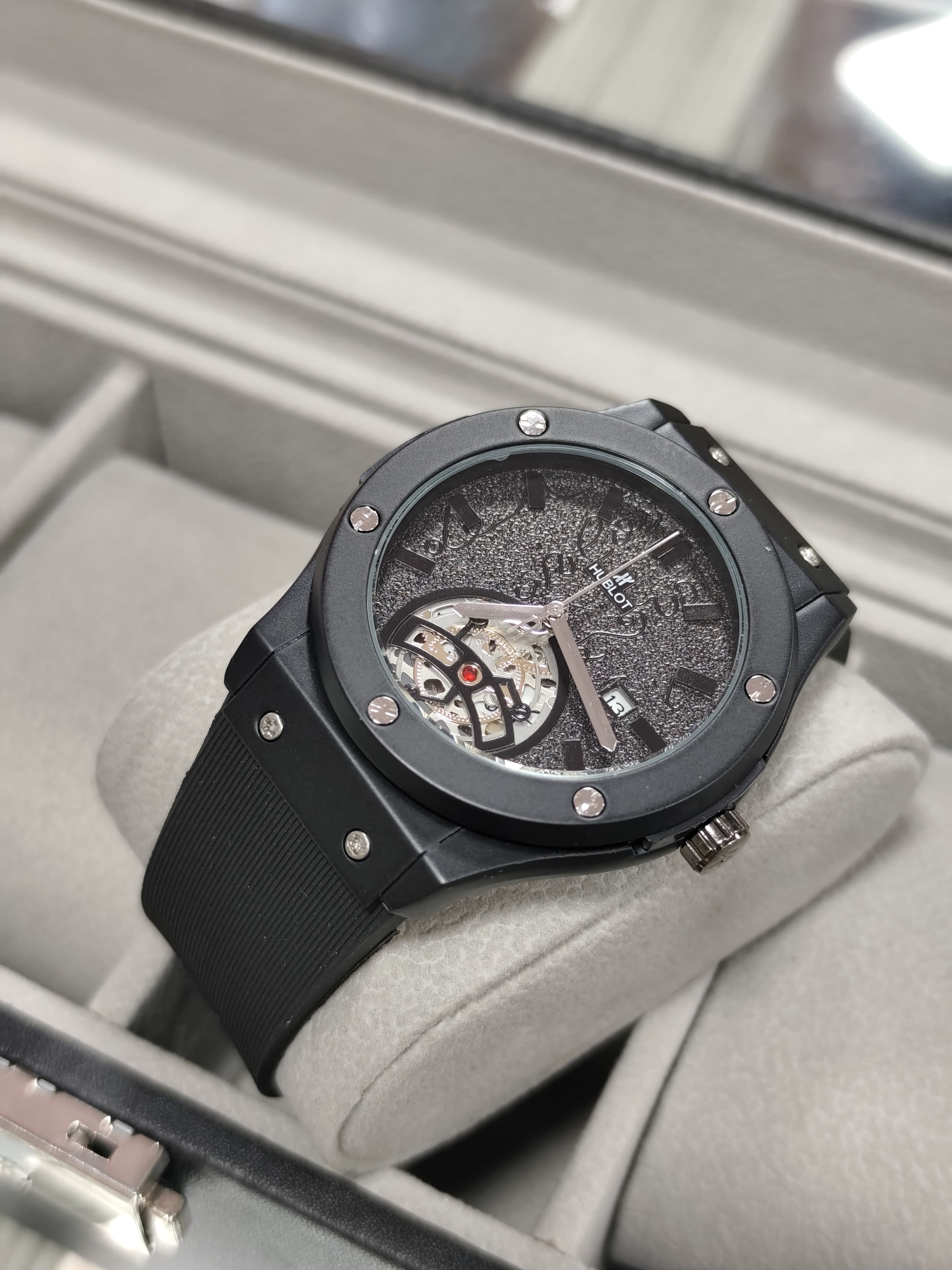 HUBLOT