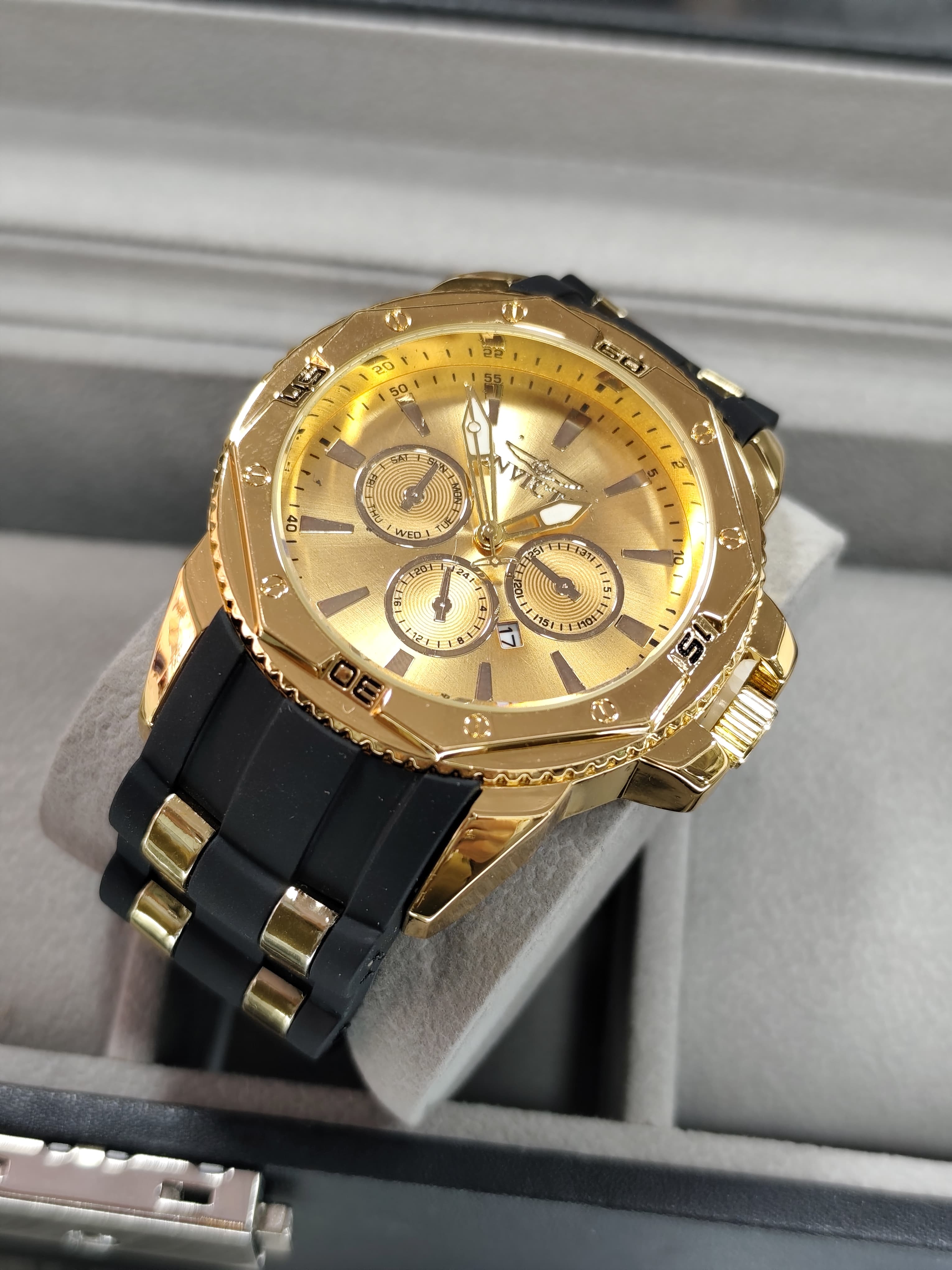 INVICTA