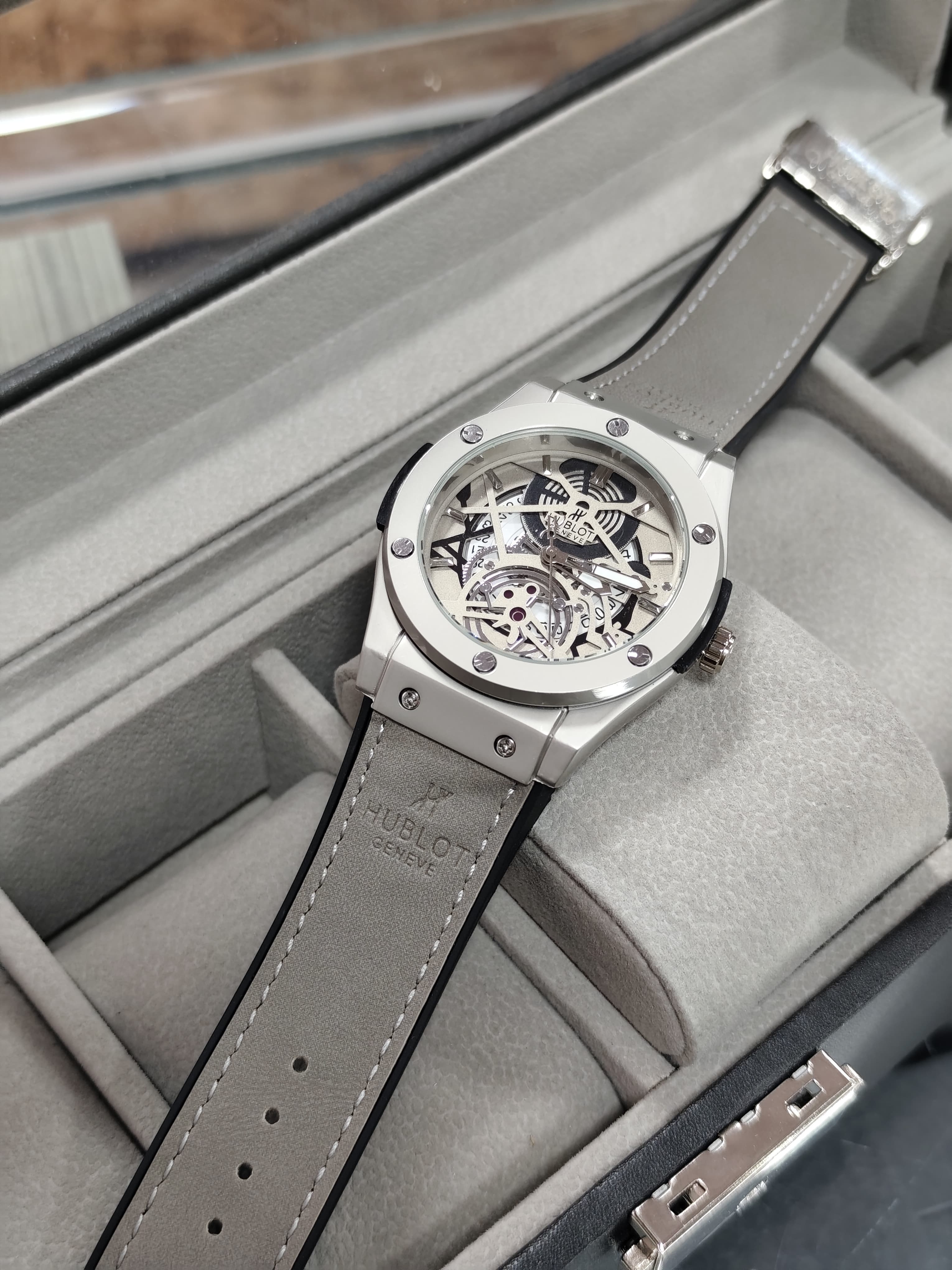 HUBLOT